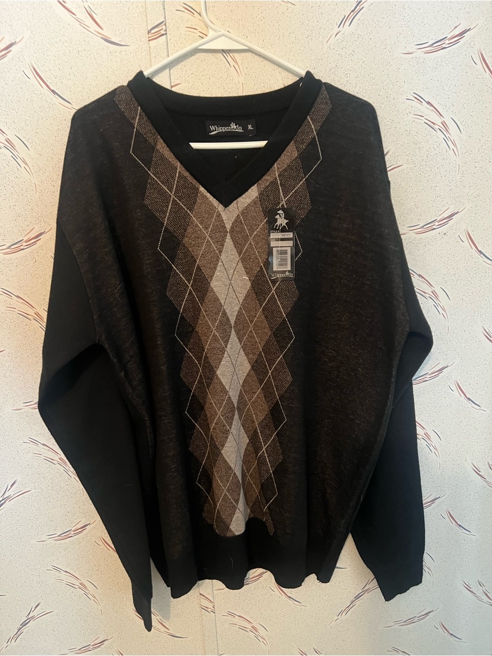 Whipper In Black V-Neck Argyle Pullover Sweater - XL